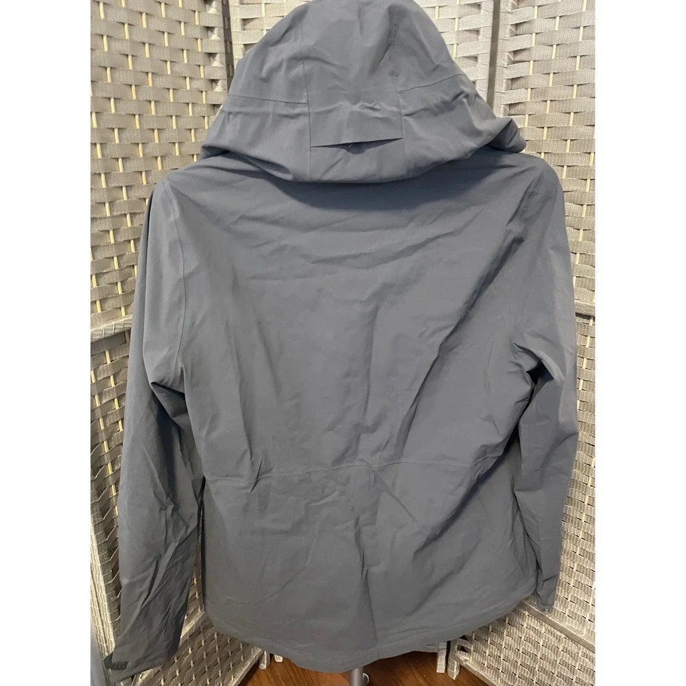 Patagonia Mens Hooded Rain Jacket Full Zip Gray Shell Coat P-6 Logo Size S